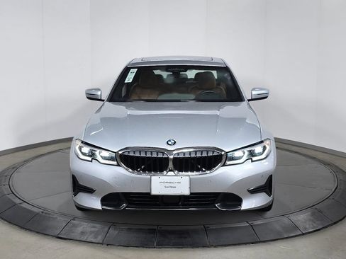 Used 2019 BMW 330i Sedan w/ Premium Package RWD image 10