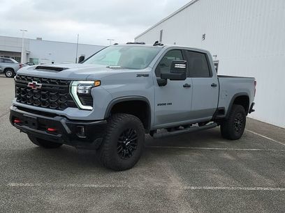 Used 2025 Chevrolet Silverado 2500 ZR2 w/ Technology Package