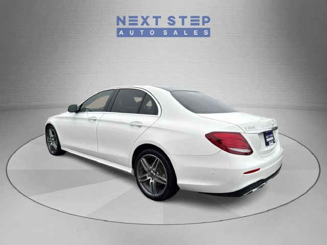 Used 2018 Mercedes-Benz E 300 4MATIC image 5