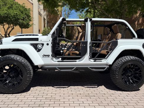 Used 2025 Jeep Wrangler Sport S AWD/4WD image 34