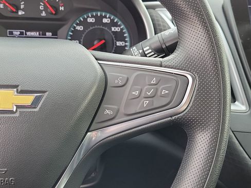 Used 2025 Chevrolet Malibu LT image 25