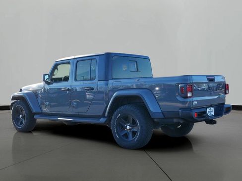Used 2021 Jeep Gladiator Sport image 2