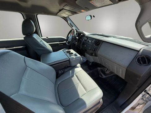 Used 2015 Ford F250 XL w/ Power Equipment Group RWD image 35