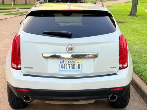 Used 2014 Cadillac SRX FWD image 5