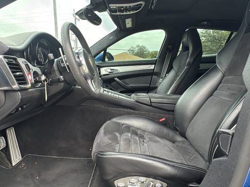 Used 2015 Porsche Panamera GTS image 9