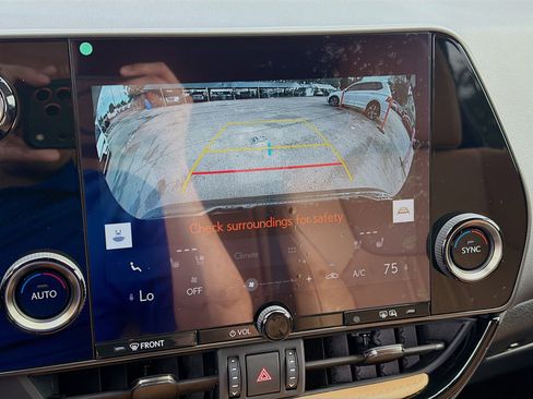 Used 2023 Lexus NX 350 NX 350 Premium image 12