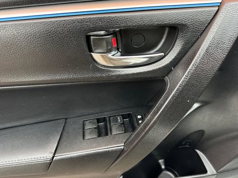 Used 2014 Toyota Corolla S image 10