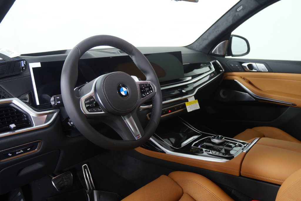 Used 2027 BMW X7 xDrive40i w/ Executive Package AWD/4WD image 13