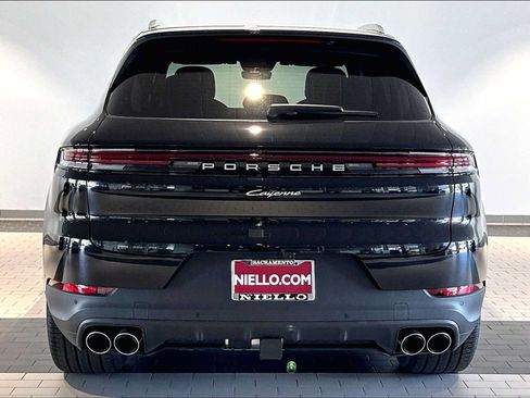 New 2026 Porsche Cayenne AWD/4WD image 6