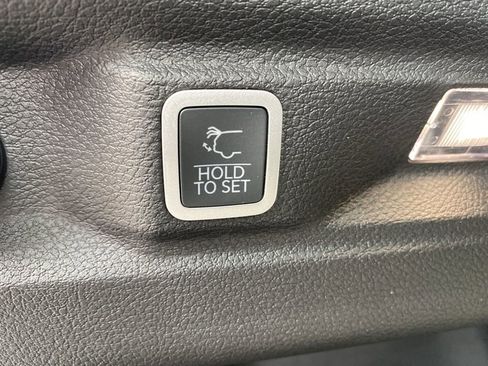 New 2025 Jeep Grand Cherokee L Altitude image 19