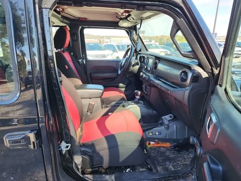 Certified 2018 Jeep Wrangler Unlimited Sport image 21