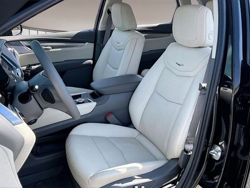 New 2026 Cadillac XT5 Premium Luxury image 9