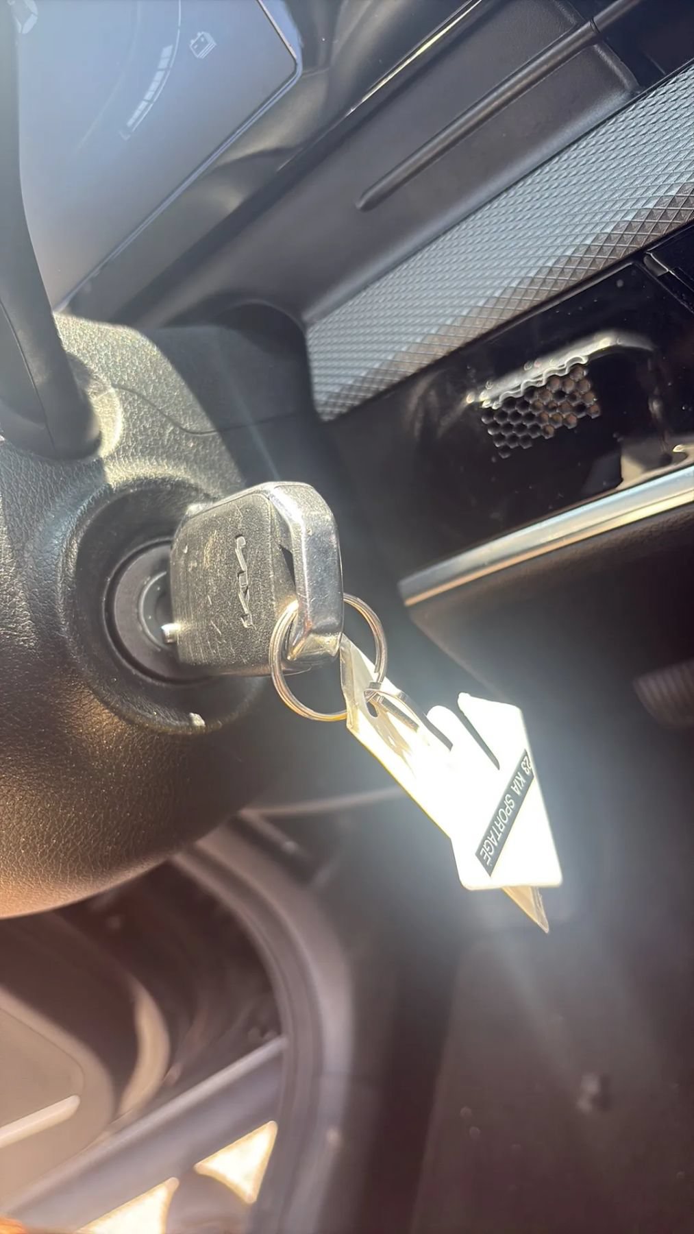 Used 2023 Kia Sportage LX AWD/4WD image 25