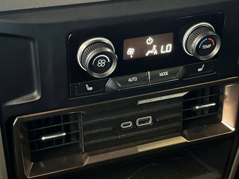 Used 2025 GMC Hummer EV 2X AWD/4WD image 19