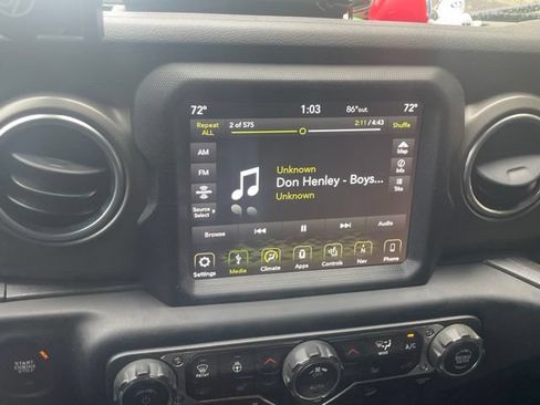 Used 2018 Jeep Wrangler Unlimited Rubicon AWD/4WD image 12