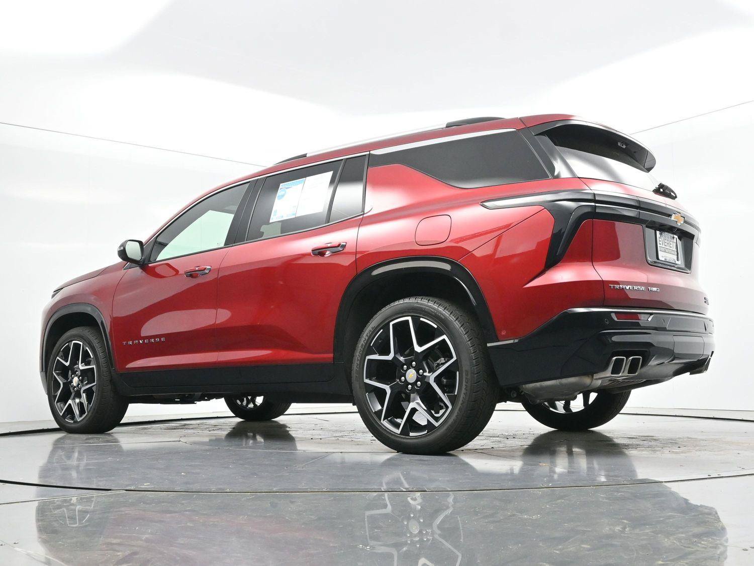 Used 2025 Chevrolet Traverse High Country AWD/4WD image 55