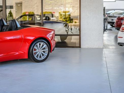 Used 2017 Jaguar F-TYPE Convertible RWD image 57
