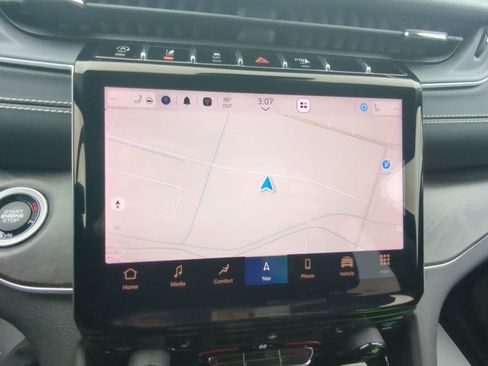 Used 2023 Jeep Grand Cherokee Limited AWD/4WD image 19
