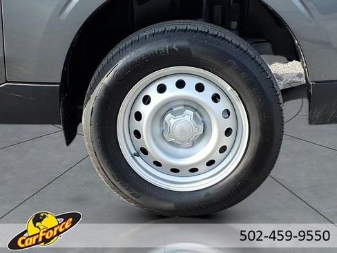 Used 2025 Ford Maverick XL w/ Equipment Group 101A image 4