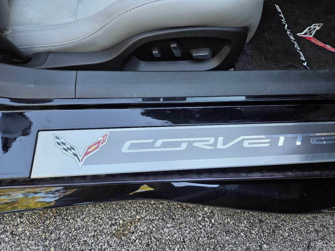 Used 2014 Chevrolet Corvette Stingray Convertible w/ 3LT Preferred Equipment Group RWD image 37