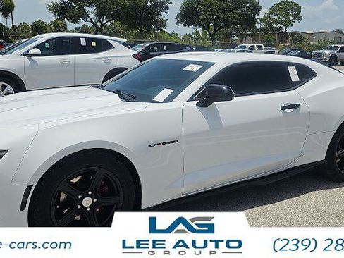 Used 2023 Chevrolet Camaro LT RWD image 1