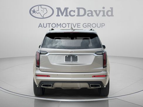 Used 2023 Cadillac XT6 Sport w/ Platinum Package AWD/4WD image 6