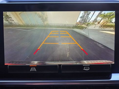 Used 2022 GMC Sierra 1500 Elevation image 24