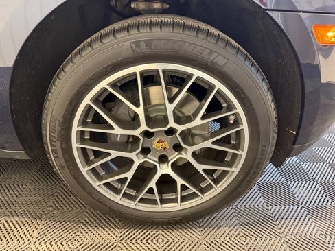 Used 2018 Porsche Macan AWD/4WD image 50