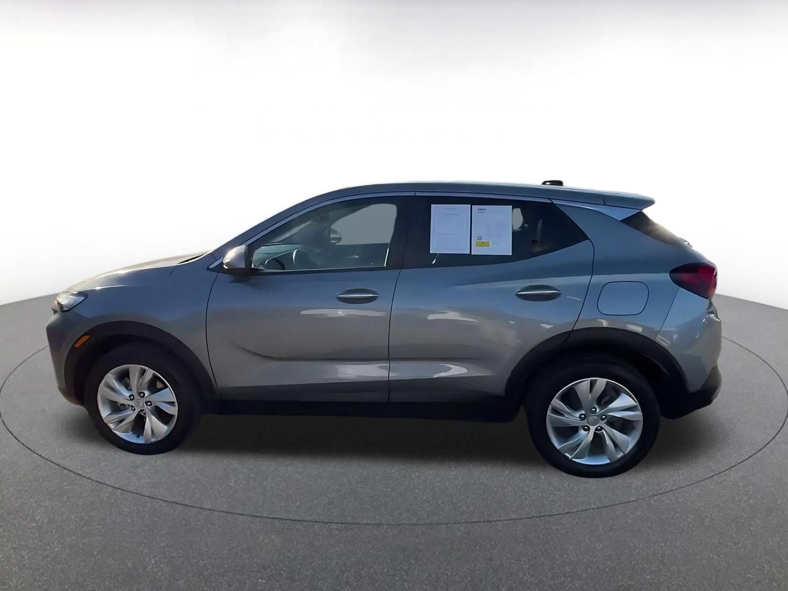 Used 2025 Buick Encore GX Preferred AWD/4WD image 8