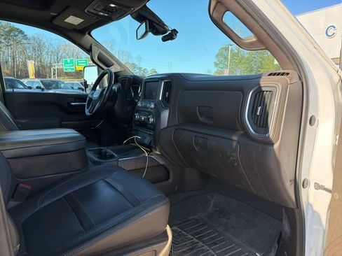 Used 2023 GMC Sierra 3500 Denali image 13