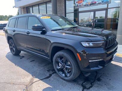 New 2025 Jeep Grand Cherokee L Limited w/ Black Appearance Package