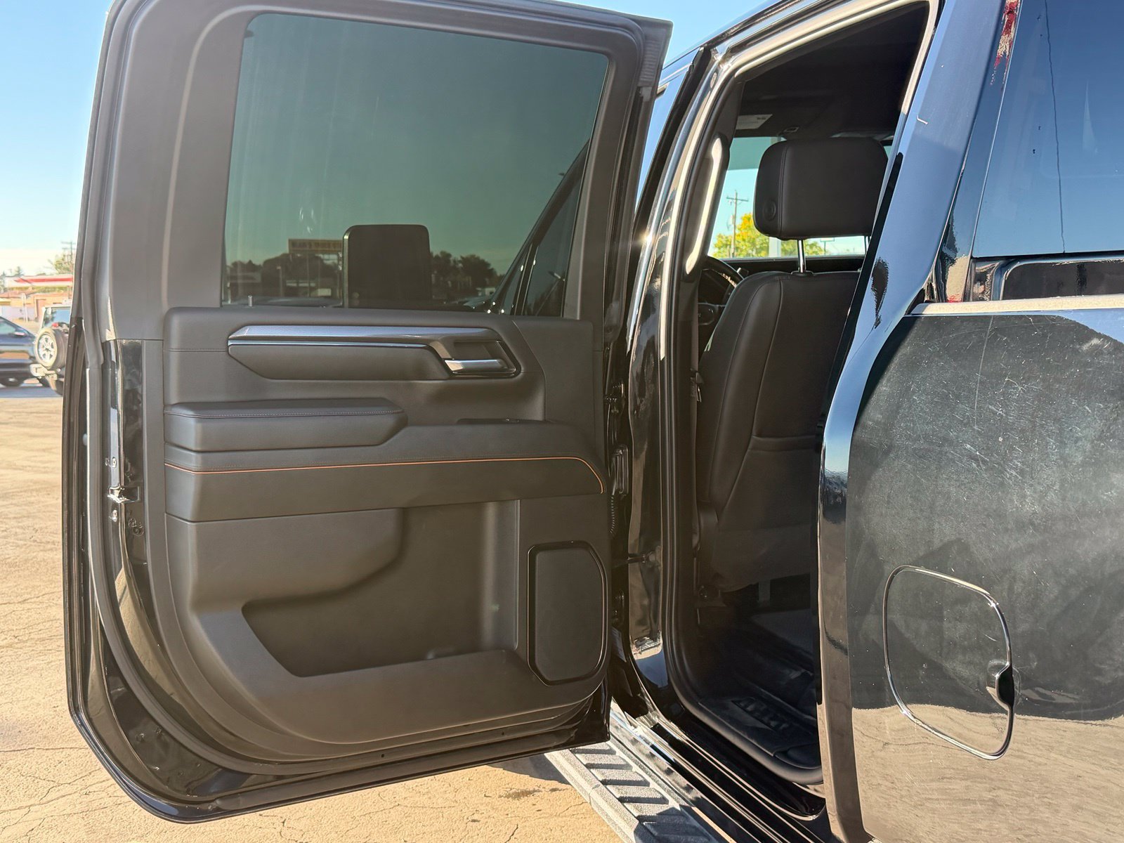 Used 2024 GMC Sierra 2500 AT4 w/ Technology Package AWD/4WD image 26