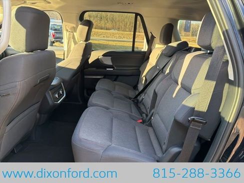 Used 2025 Ford Expedition Active AWD/4WD image 25
