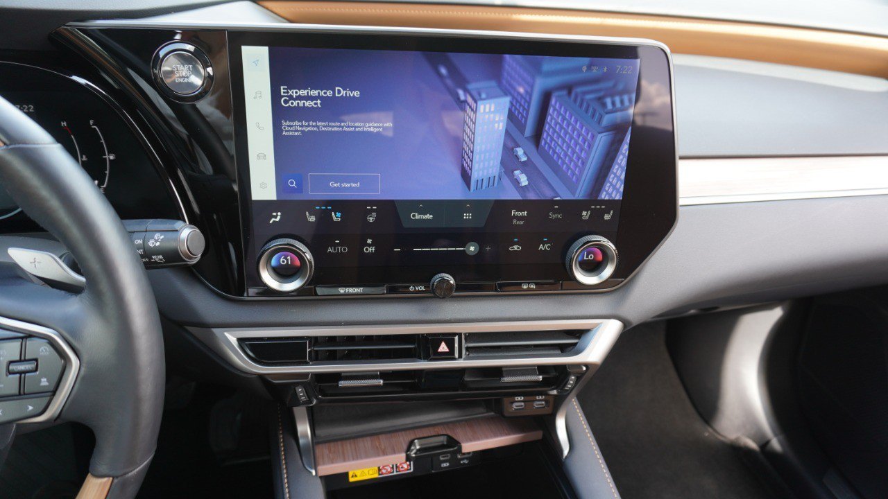 Certified 2024 Lexus RX 350 Premium w/ Accessory Package (Z1) FWD image 16