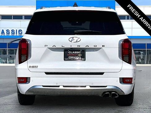 Used 2022 Hyundai Palisade Calligraphy w/ Cargo Package FWD image 4
