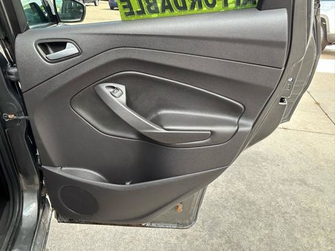 Used 2016 Ford Escape SE AWD/4WD image 15