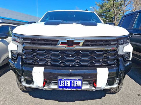 New 2026 Chevrolet Silverado 1500 ZR2 AWD/4WD image 2