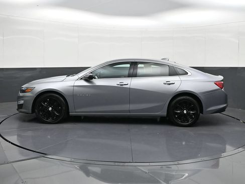Certified 2025 Chevrolet Malibu LT FWD image 2