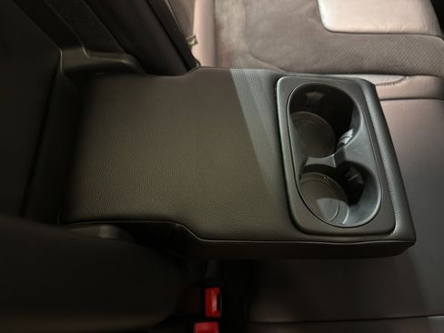 Used 2017 Ford Edge Sport w/ Technology Package image 29