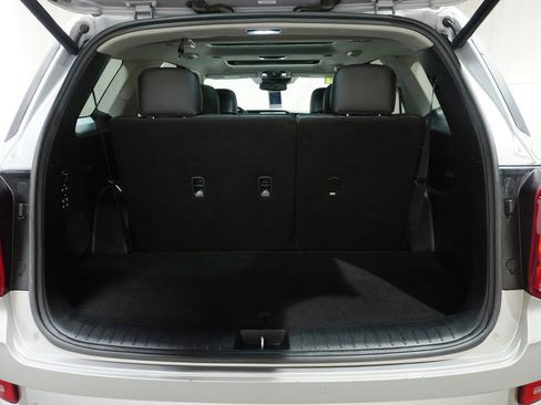 Used 2021 Hyundai Palisade Limited image 10