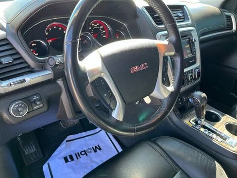 Used 2016 GMC Acadia SLT image 13