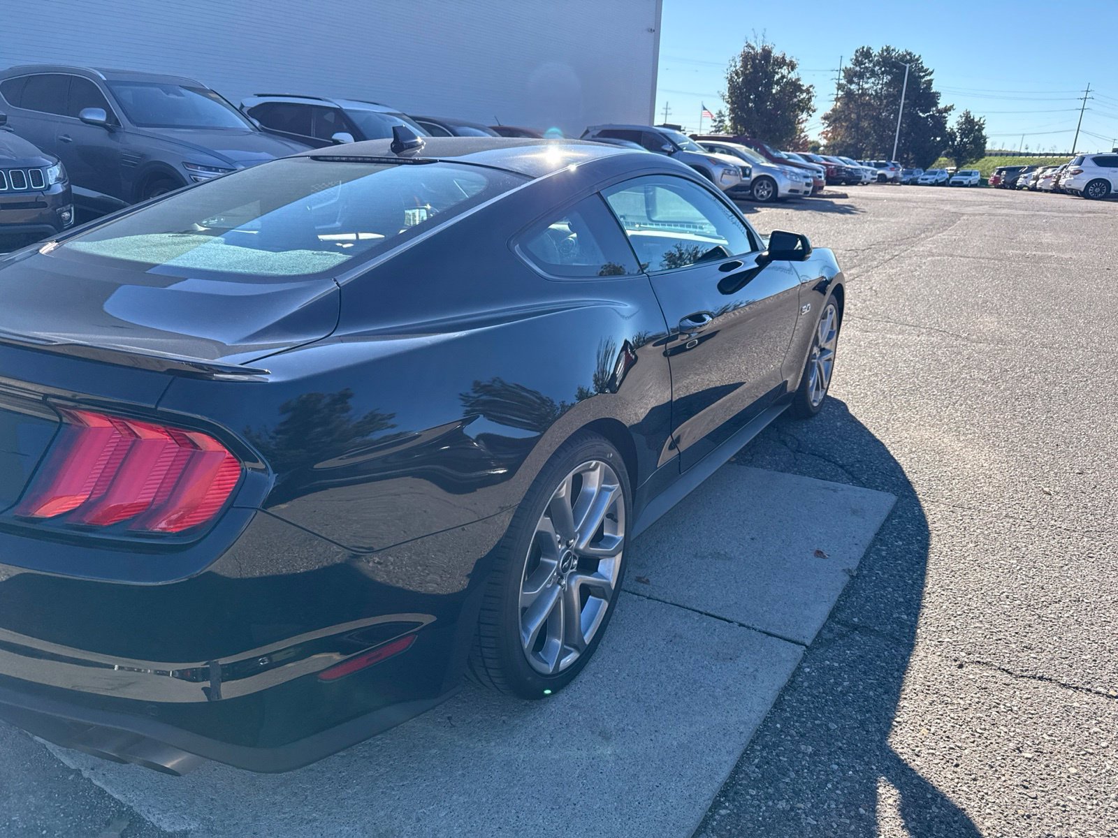 Used 2021 Ford Mustang GT Premium w/ Equipment Group 401A RWD image 6