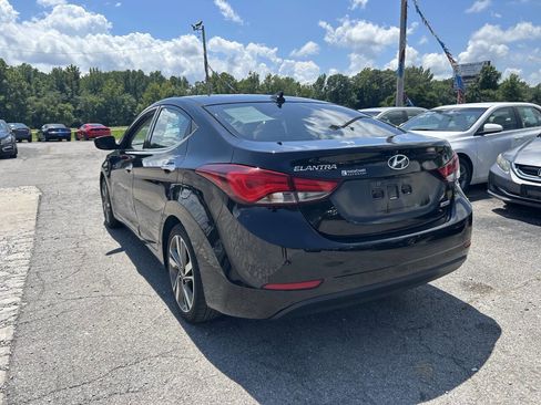 Used 2015 Hyundai Elantra Limited w/ Option Group 05 image 14