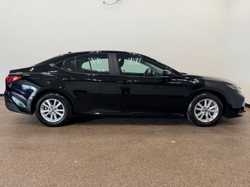 Used 2025 Toyota Camry LE FWD image 7