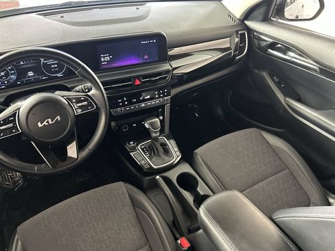 Used 2024 Kia Seltos S FWD image 23