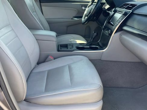 Used 2017 Toyota Camry XLE FWD image 15
