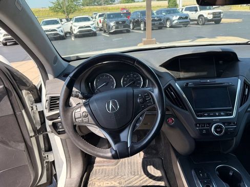 Used 2018 Acura MDX SH-AWD w/ Advance Package image 12