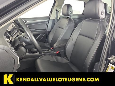 Used 2019 Volkswagen Jetta R-Line image 16