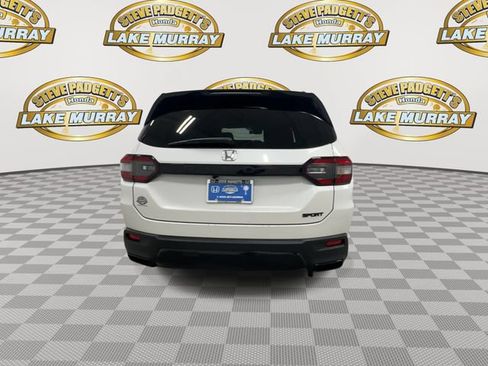 Used 2026 Honda Pilot Sport image 2