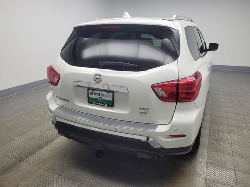 Used 2020 Nissan Pathfinder SV image 7